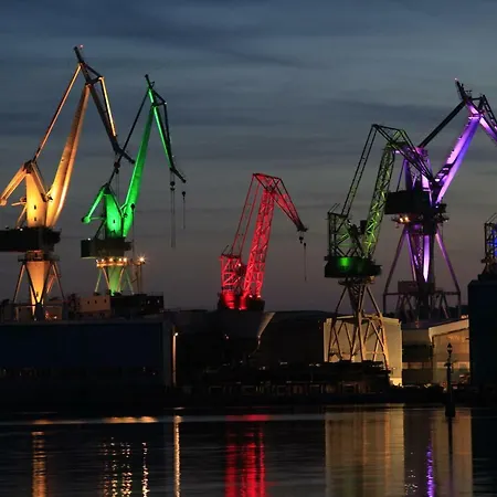 Lungomare Apartment *